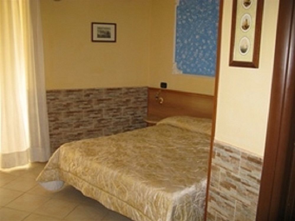 Pensione Enea Naples Exterior photo