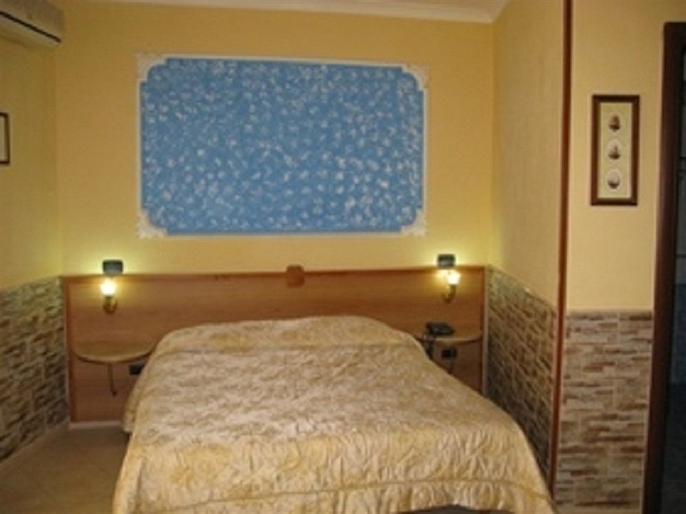 Pensione Enea Naples Exterior photo